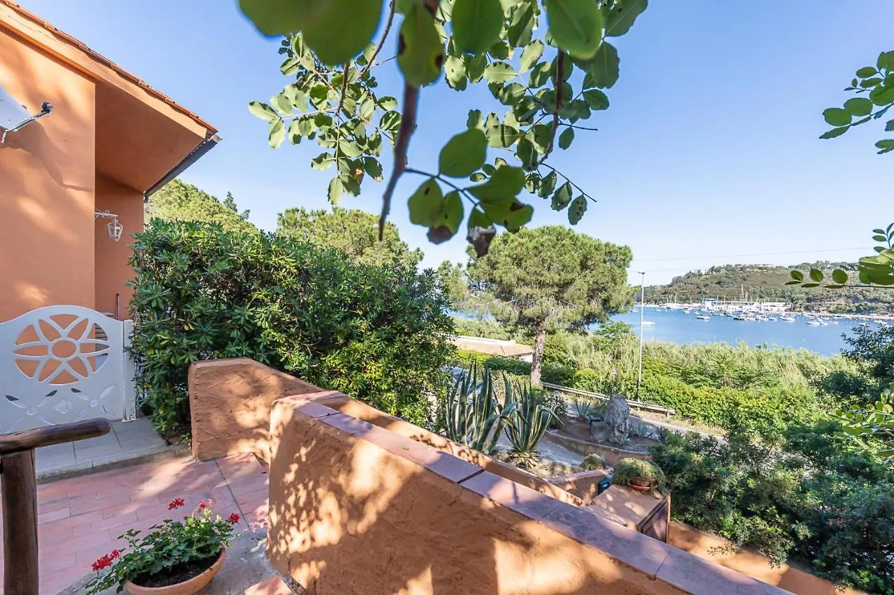 Corte Del Conte Porto Azzurro 0*,